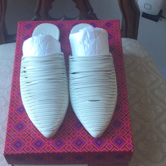 Tory Burch white size 7 slide - Picture 1 of 3